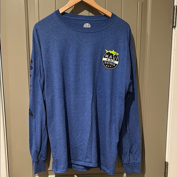 Maui and Sons Other - MAUI & SONS Classic Logo Shirt L